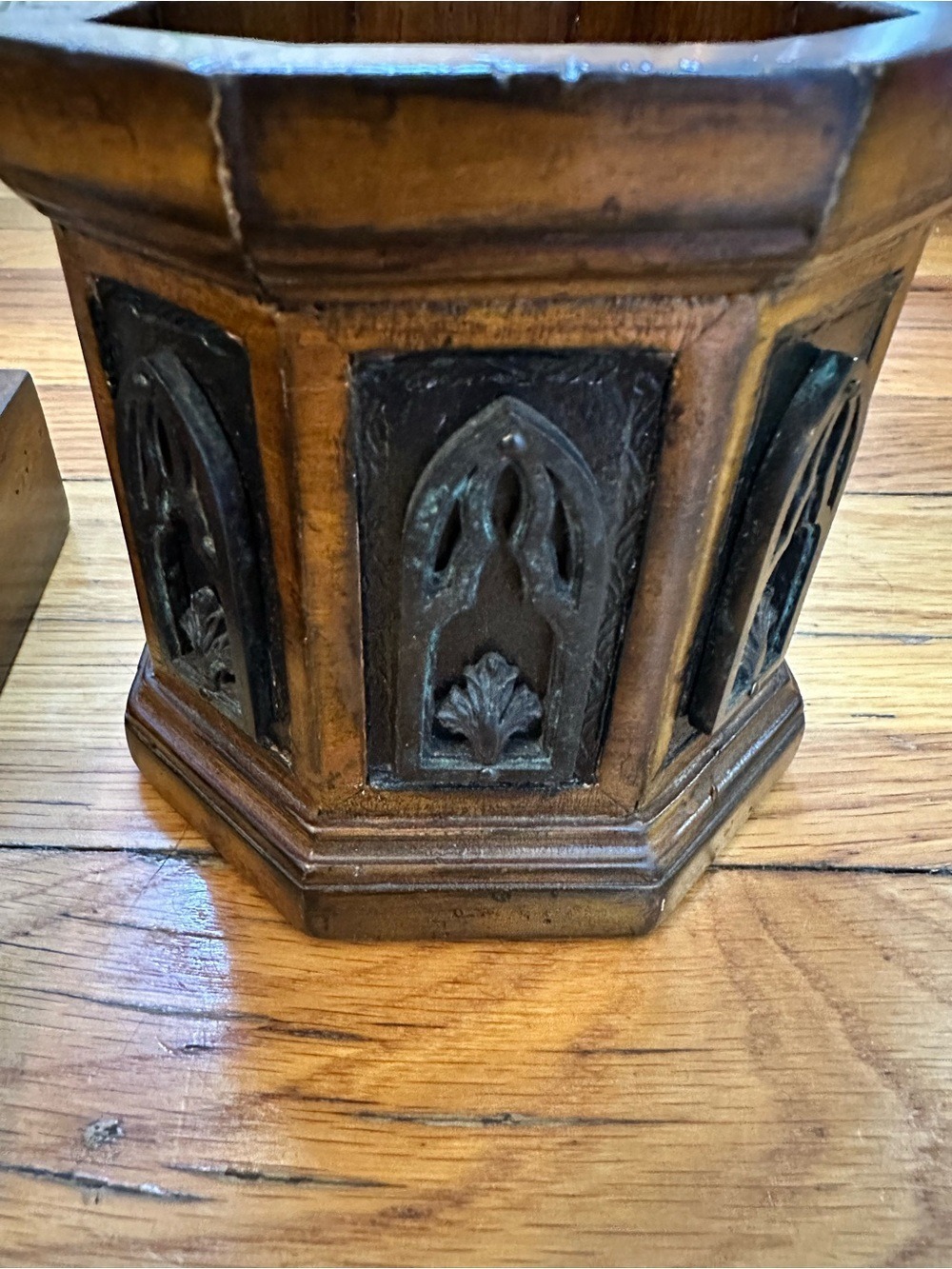 Vintage Antique Gothic Revival Wooden Desk Set Valet Tray & Octagonal Organizer - Picture 4 of 12